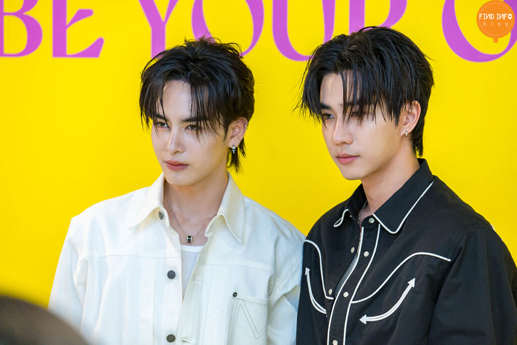 Comma And เพิร์ธ แซนต้า